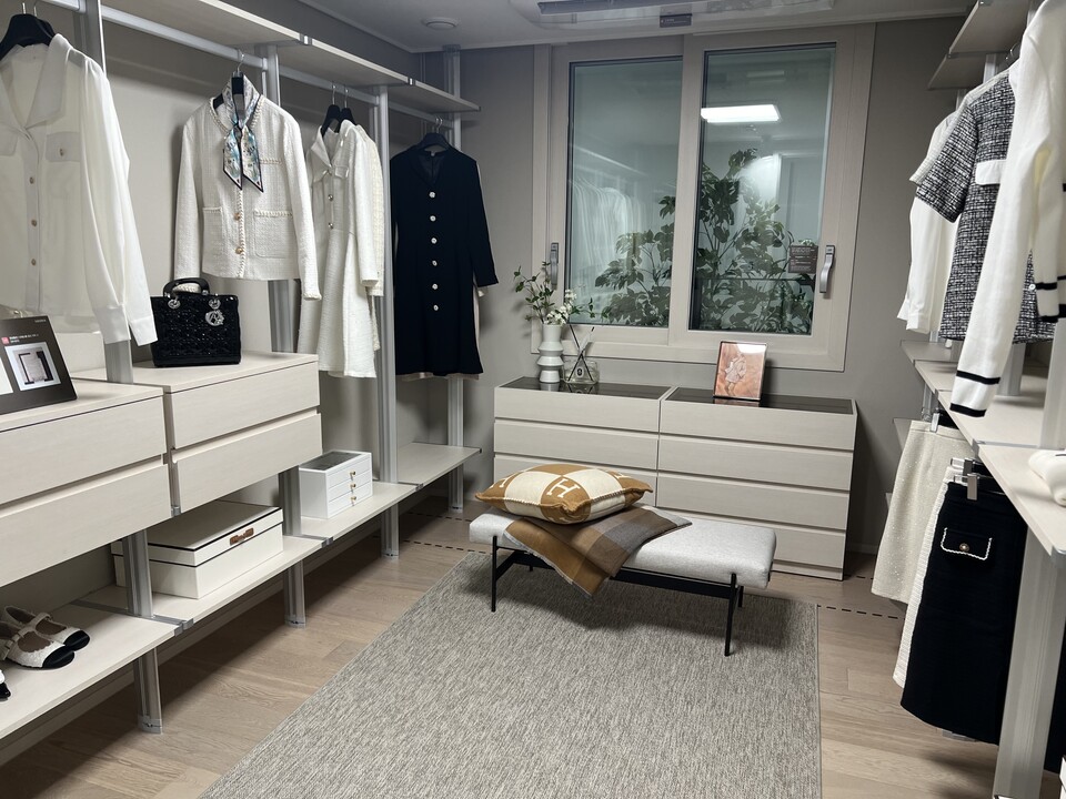 84㎡B 유닛 내 '드레스룸 특화'가 적용된 방. 사진=김상원 기자